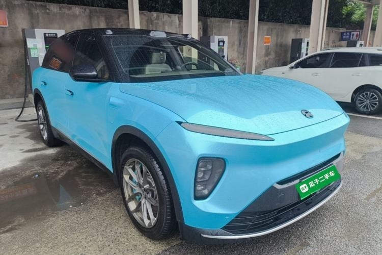 Used Nio ES8 2023 75 kWh Front Right 45 Deg