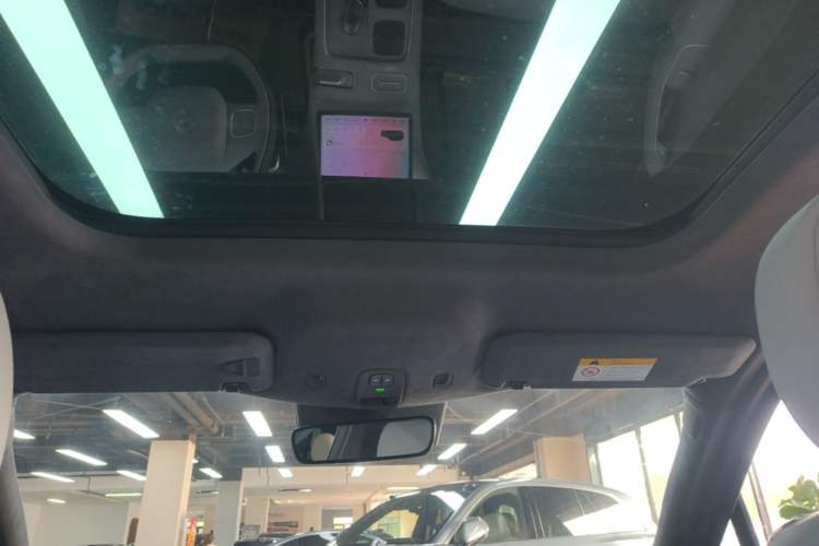 Used Nio ES8 2023 75 kWh Executive Edition Headliner