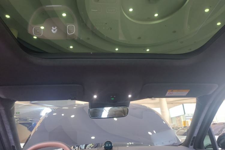 Used Nio ES8 2023 75 kWh Headliner