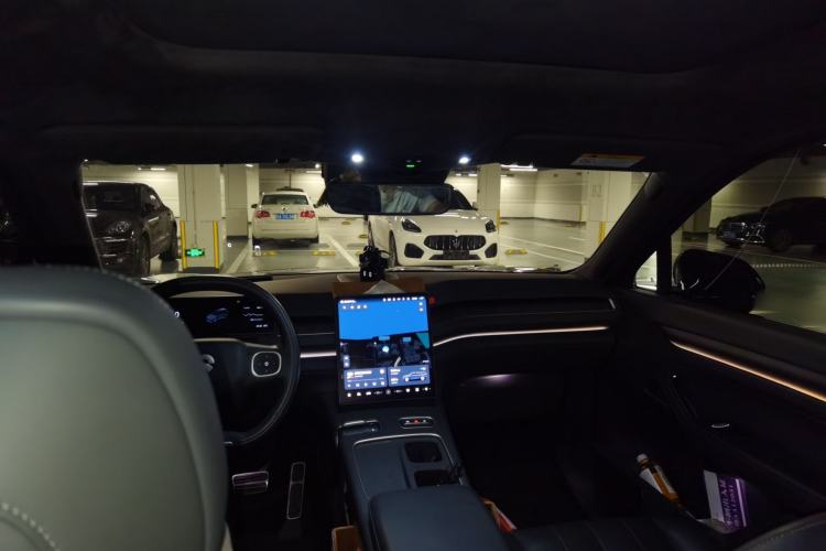 Used Nio ES8 2023 75 kWh Executive Edition Headliner