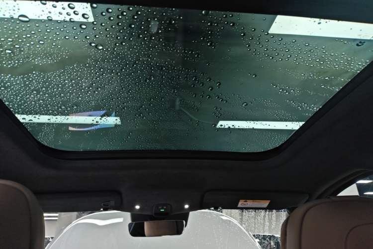 Used Nio ES8 2023 100kWh Signature Edition Headliner