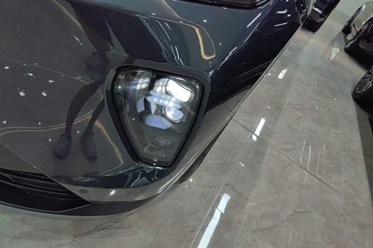 Used Nio ES8 2023 75 kWh Executive Edition Left Front Headlight