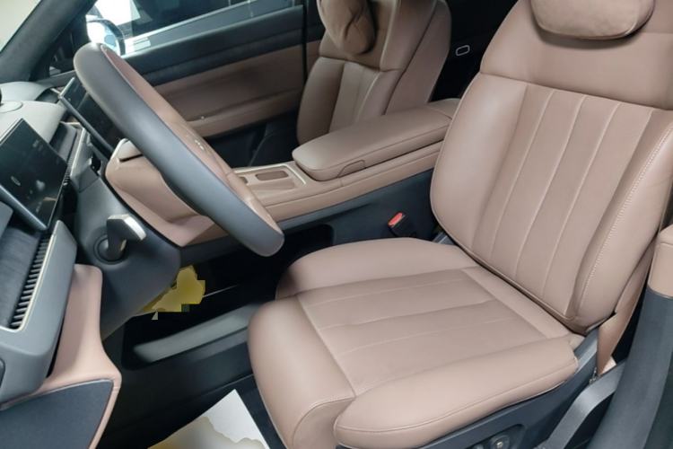 Used Nio ES8 2023 75 kWh Left Front Seat