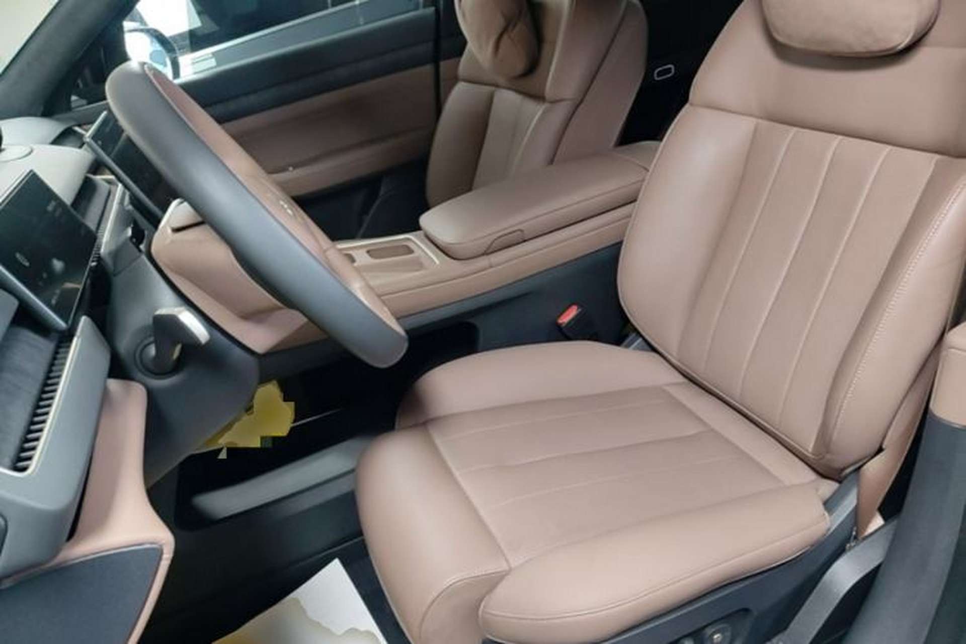 Used Nio ES8 2023 75 kWh Left Front Seat