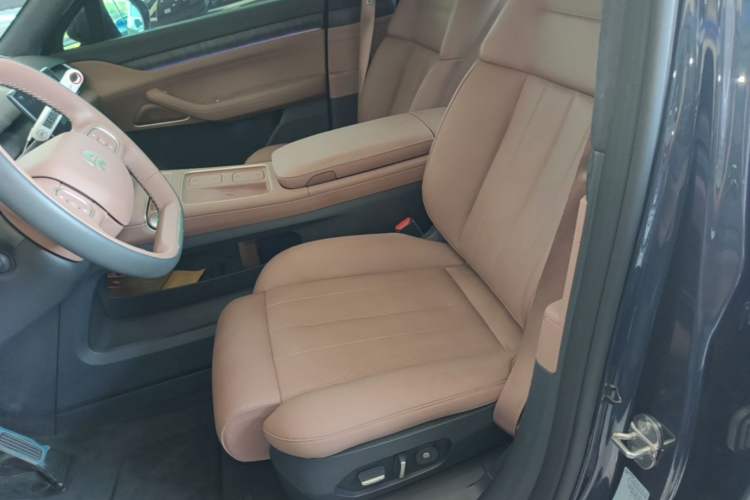 Used Nio ES8 2023 75 kWh Left Front Seat