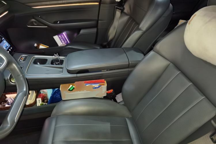 Used Nio ES8 2023 75 kWh Executive Edition Left Front Seat