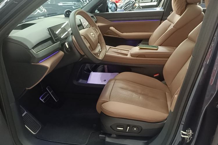 Used Nio ES8 2023 100kWh Left Front Seat