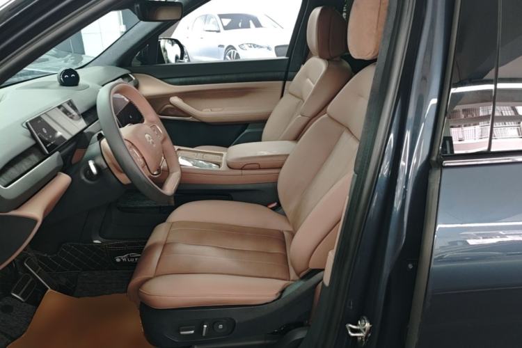 Used Nio ES8 2023 75 kWh Left Front Seat