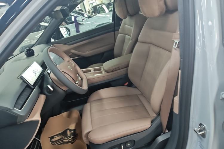 Used Nio ES8 2023 100kWh Signature Edition Left Front Seat