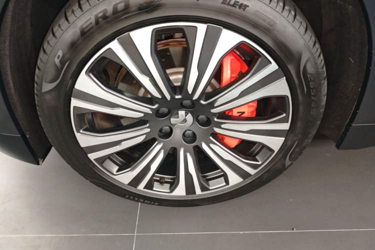Used Nio ES8 2023 75 kWh Left Front Wheel Hub
