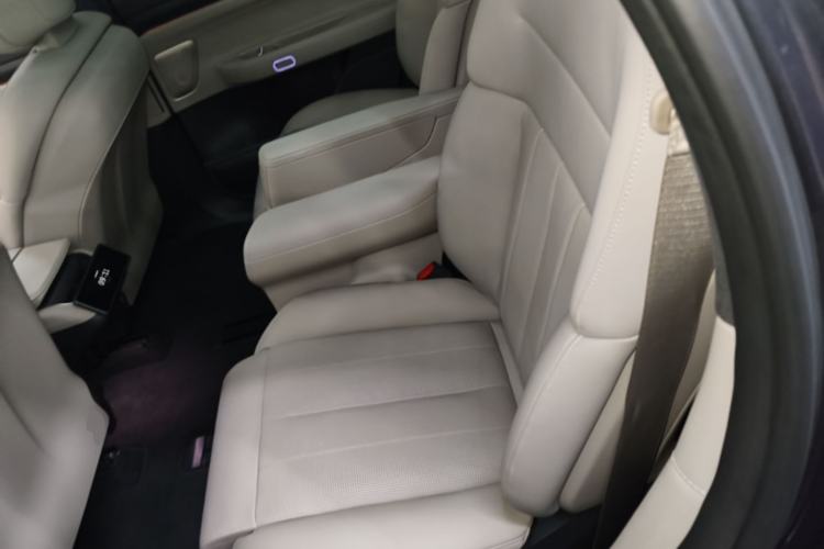 Used Nio ES8 2023 75 kWh Left Rear Seat