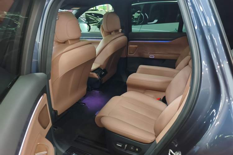 Used Nio ES8 2023 100kWh Left Rear Seat