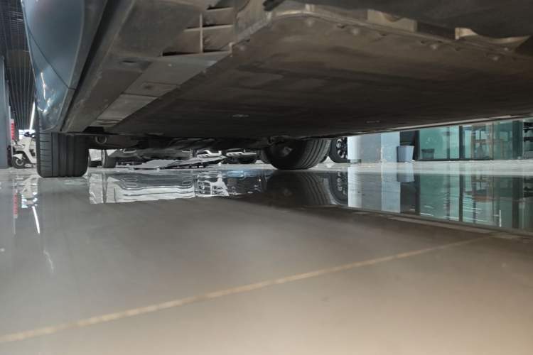 Used Nio ES8 2023 75 kWh Executive Edition Left Side Sill