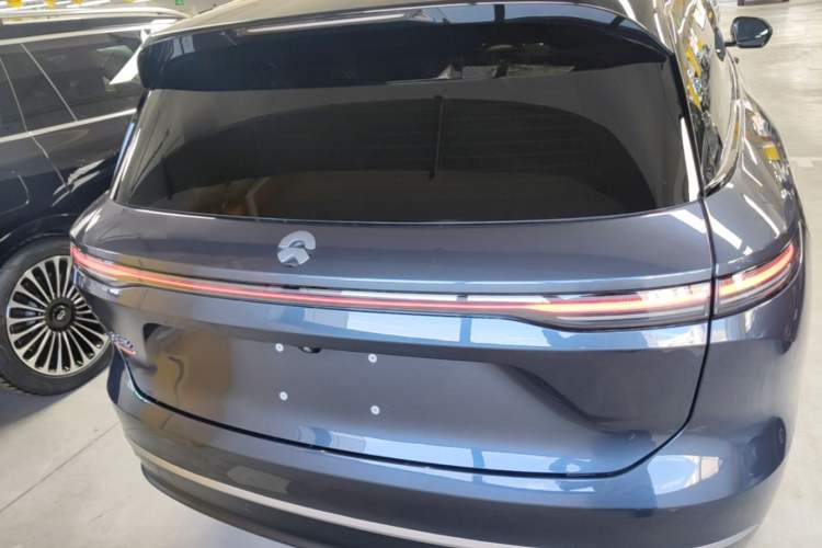Used Nio ES8 2023 75 kWh Rear