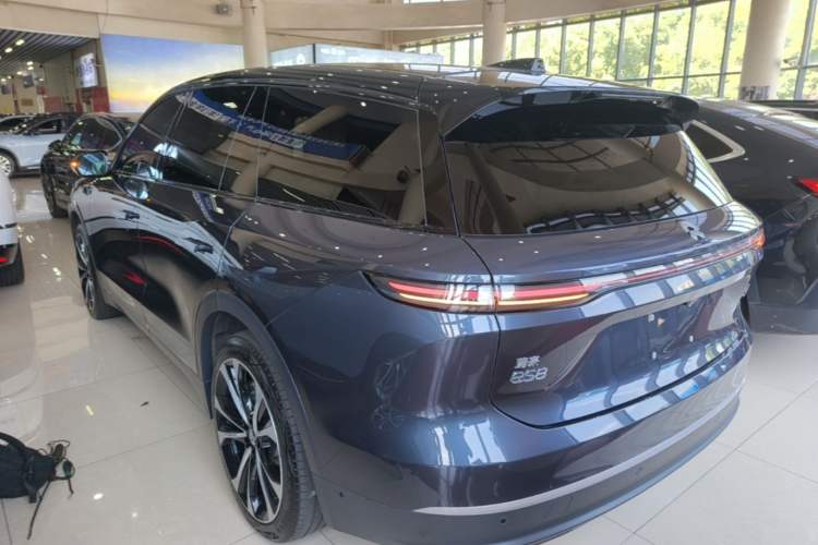 Used Nio ES8 2023 75 kWh Rear Left 45 Deg