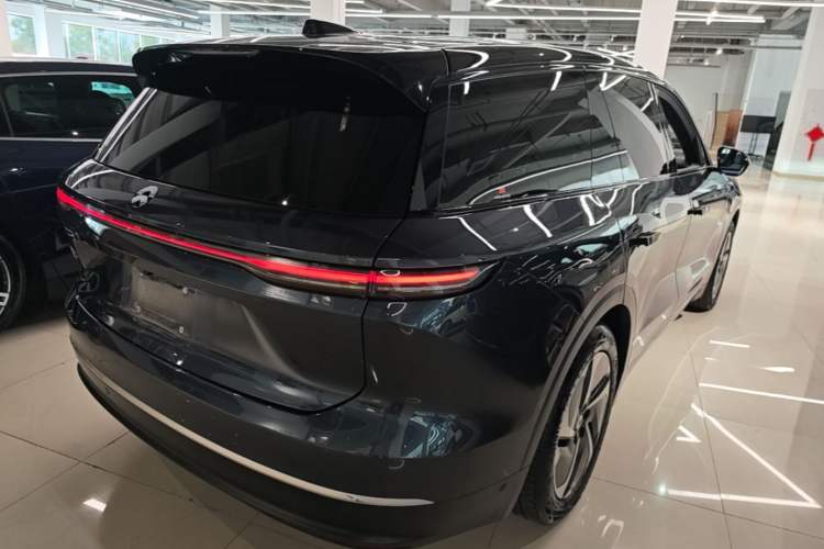 Used Nio ES8 2023 75 kWh Rear Right 45 Deg