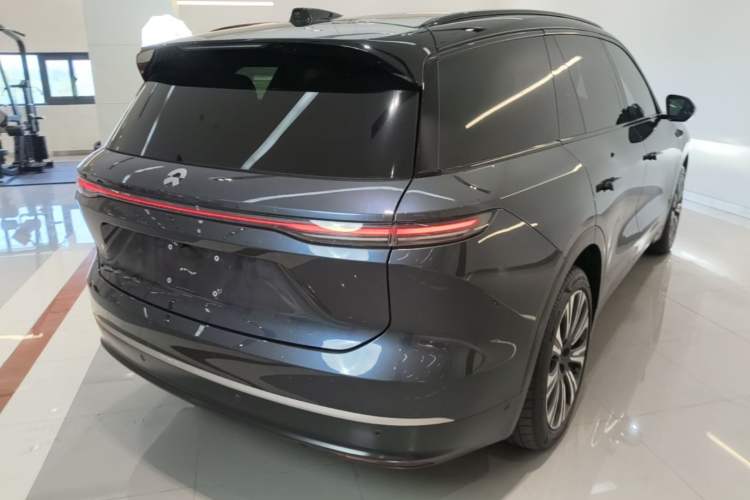 Used Nio ES8 2023 75 kWh Executive Edition Rear Right 45 Deg