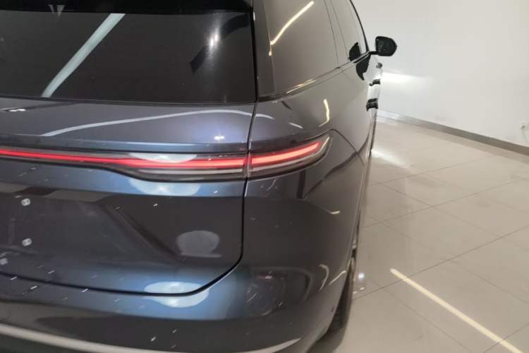 Used Nio ES8 2023 75 kWh Executive Edition Right Rear Taillight