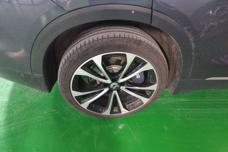 Used Nio ES8 2023 100kWh Signature Edition Right Rear Wheel Hub