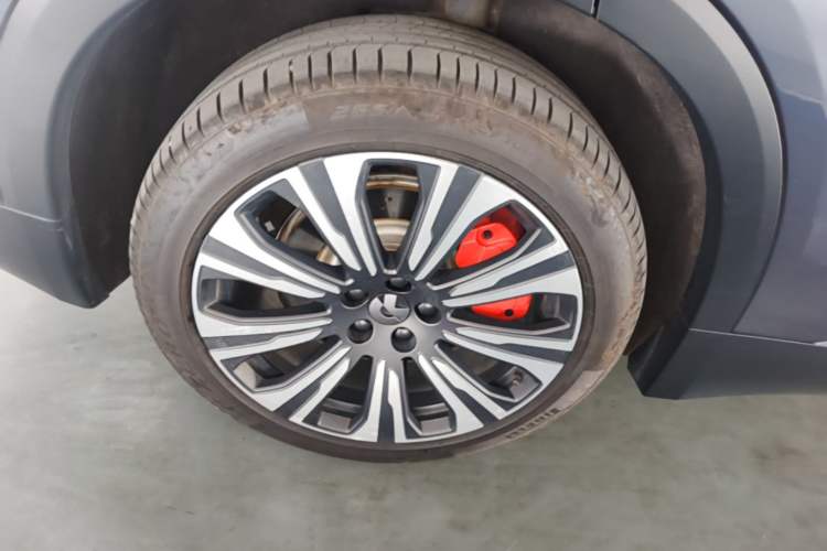 Used Nio ES8 2023 75 kWh Executive Edition Right Rear Wheel Hub