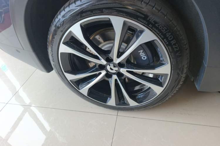 Used Nio ES8 2023 75 kWh Right Rear Wheel Hub