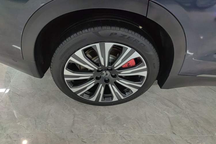 Used Nio ES8 2023 75 kWh Executive Edition Right Rear Wheel Hub
