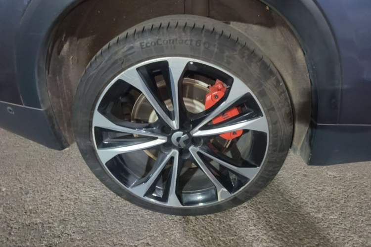 Used Nio ES8 2023 100kWh Signature Edition Right Rear Wheel Hub