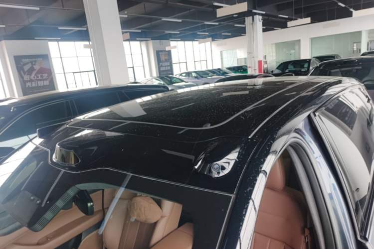 Used Nio ES8 2023 75 kWh Executive Edition Roof