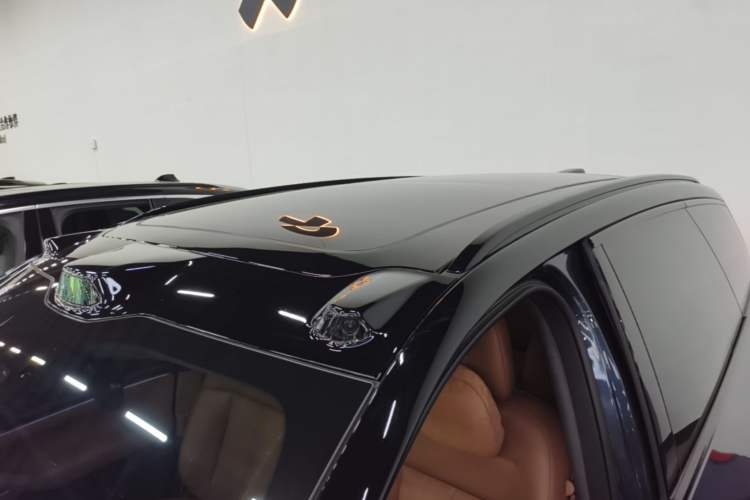 Used Nio ES8 2023 100kWh Roof