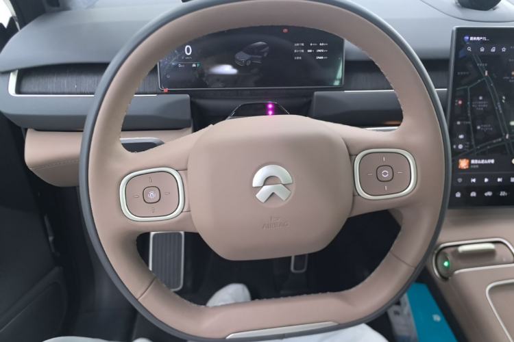 Used Nio ES8 2023 75 kWh Steering Wheel