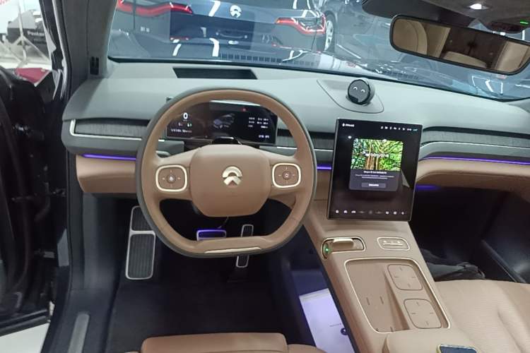 Used Nio ES8 2023 100kWh Steering Wheel