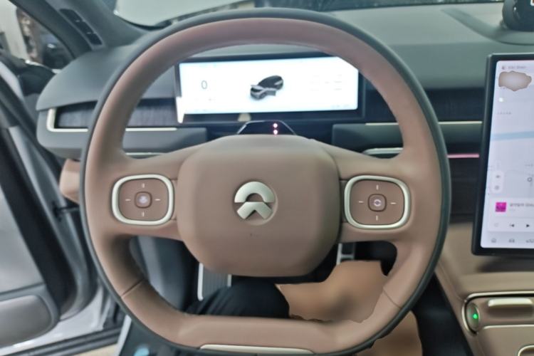 Used Nio ES8 2023 100kWh Signature Edition Steering Wheel
