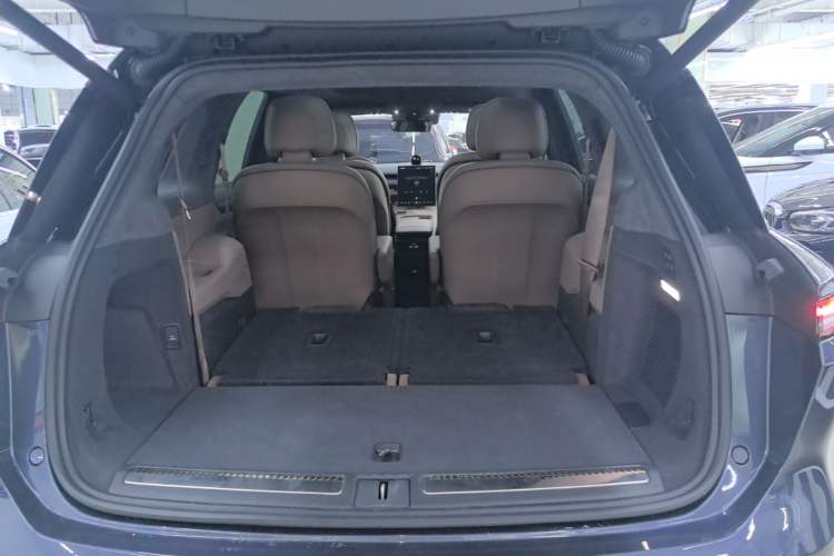 Used Nio ES8 2023 75 kWh Trunk