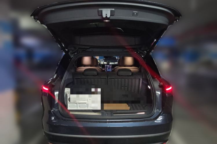 Used Nio ES8 2023 75 kWh Executive Edition Trunk