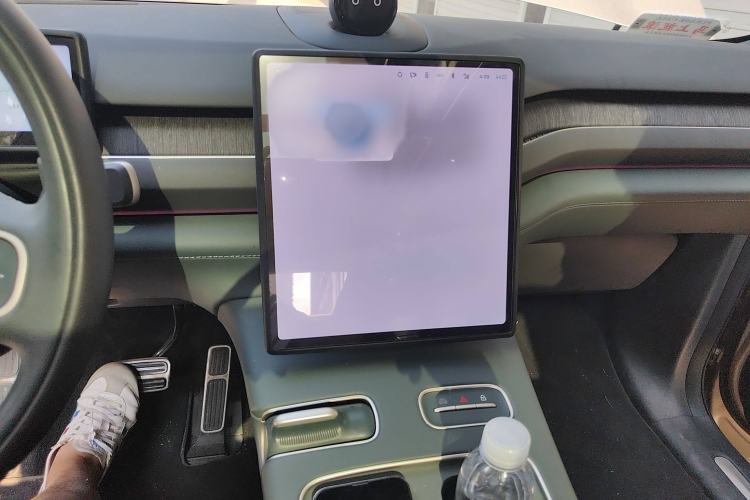 Used Nio ES8 2023 100kWh Signature Edition Audio And AC Panel