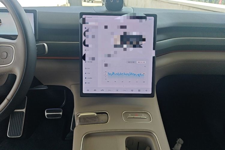 Used Nio ES8 2023 75 kWh Executive Edition Audio And AC Panel
