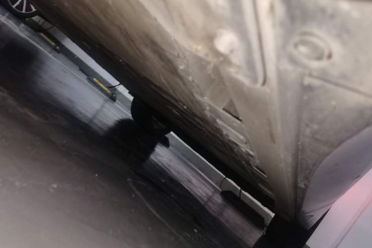 Used Nio ES8 2023 100kWh Signature Edition Chassis Front Left