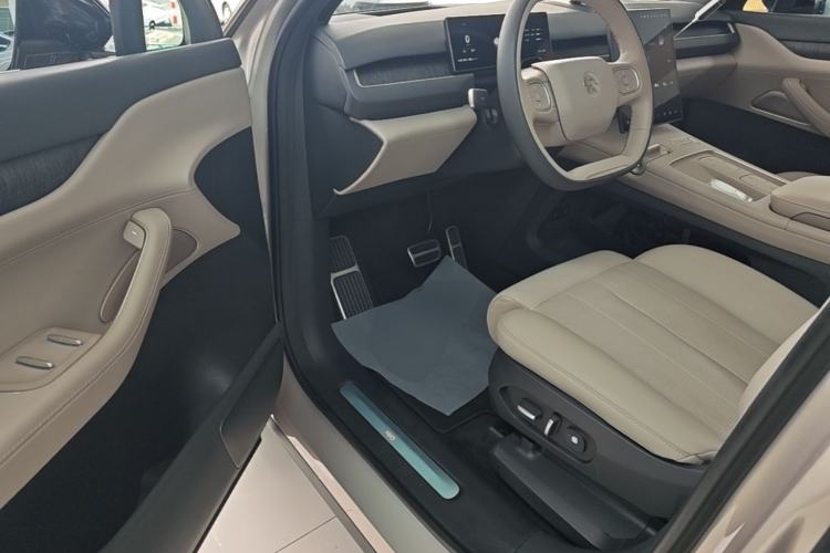 Used Nio ES8 2023 100kWh Signature Edition Driver Seat