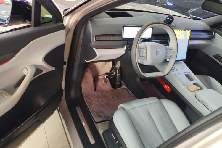 Used Nio ES8 2023 100kWh Signature Edition Driver Seat