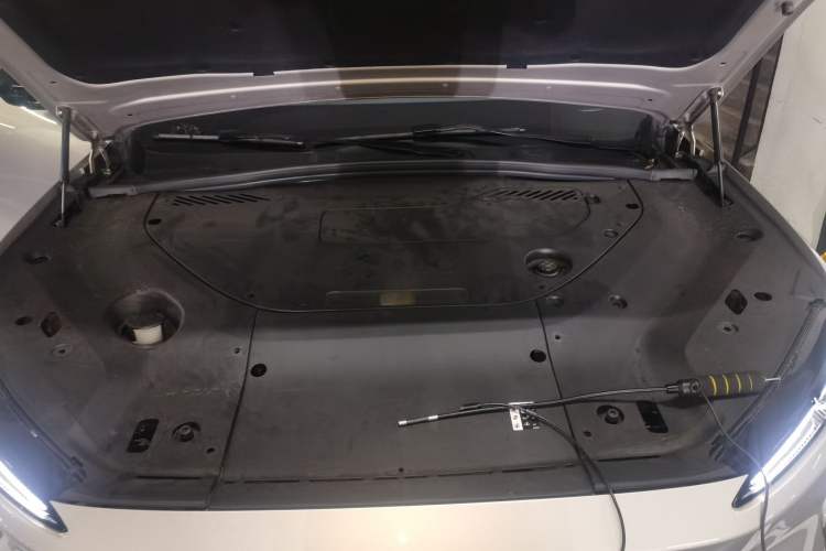 Used Nio ES8 2023 100kWh Signature Edition Engine Bay