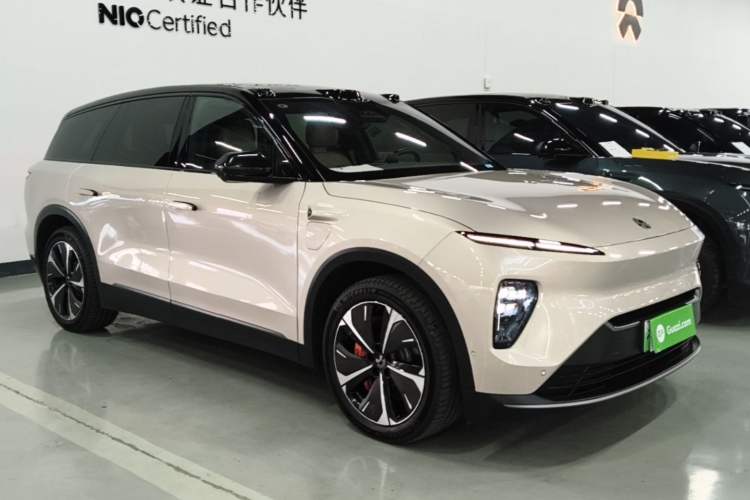 Used Nio ES8 2023 100kWh Signature Edition Exterior 1