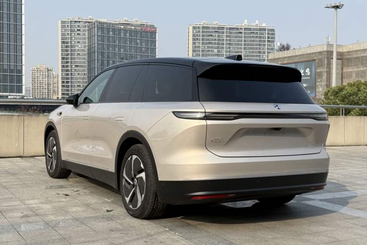 Used Nio ES8 2023 75 kWh Executive Edition Exterior 3