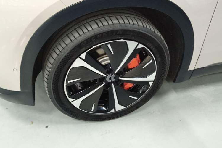 Used Nio ES8 2023 100kWh Signature Edition Exterior 4
