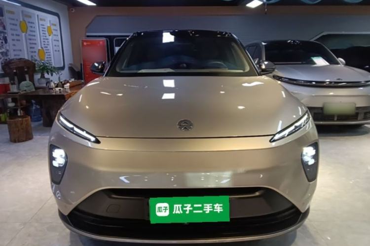 Used Nio ES8 2023 75 kWh Front