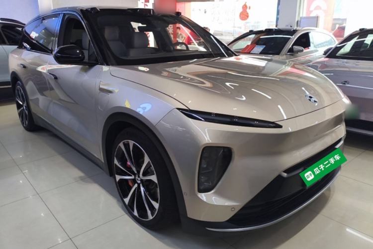 Used Nio ES8 2023 100kWh Signature Edition Front Right 45 Deg