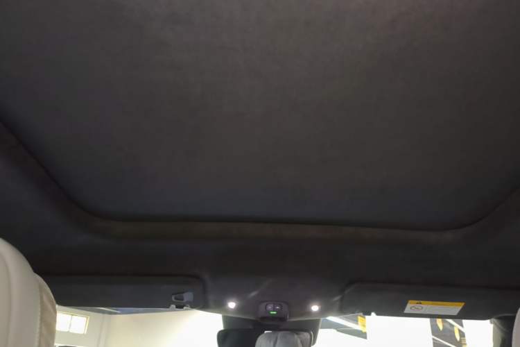 Used Nio ES8 2023 75 kWh Executive Edition Headliner
