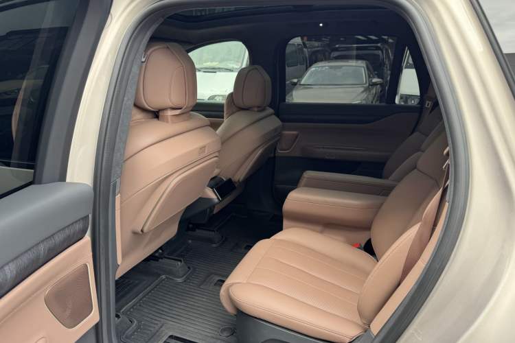 Used Nio ES8 2023 75 kWh Interior 8