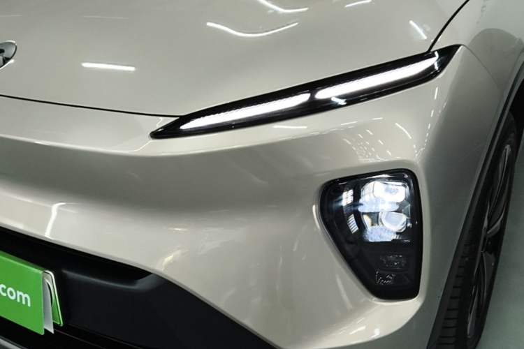 Used Nio ES8 2023 100kWh Signature Edition Left Front Headlight