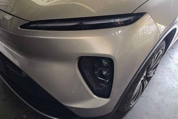 Used Nio ES8 2023 75 kWh Executive Edition Left Front Headlight