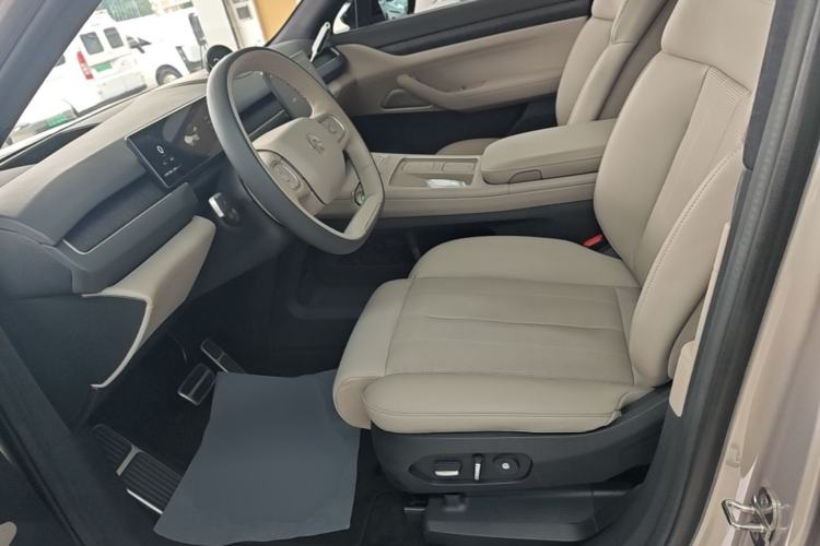 Used Nio ES8 2023 100kWh Signature Edition Left Front Seat